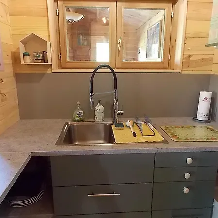 Les De Morville בית נופש *