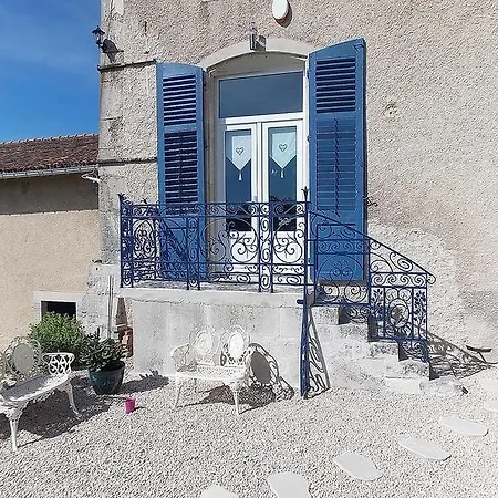 Les De Morville בית נופש