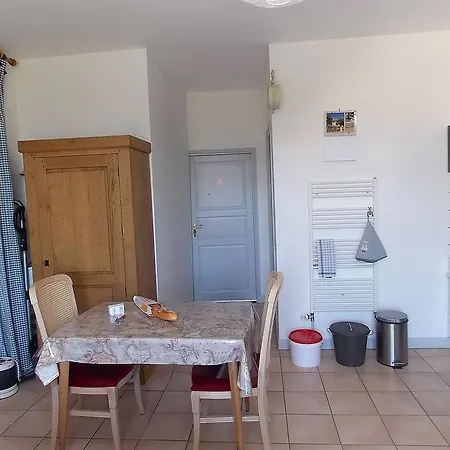 בית נופש Les De Morville